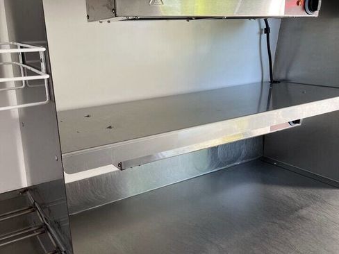 Used 2022 Mercedes-Benz Sprinter 4500 image 38