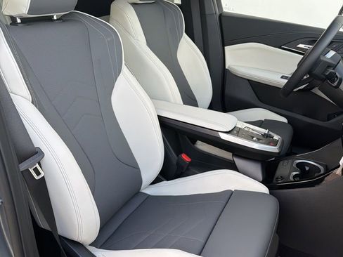 New 2026 BMW X2 xDrive28i w/ Convenience Package image 18