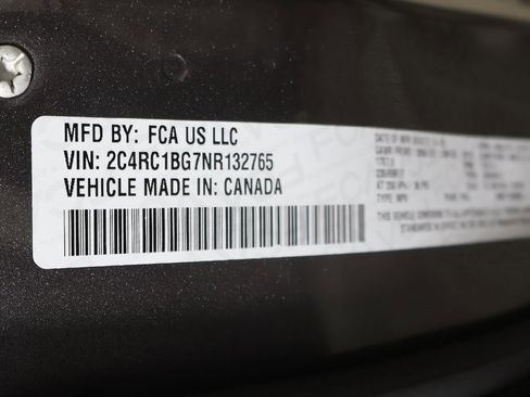 Used 2022 Chrysler Pacifica Touring-L image 51