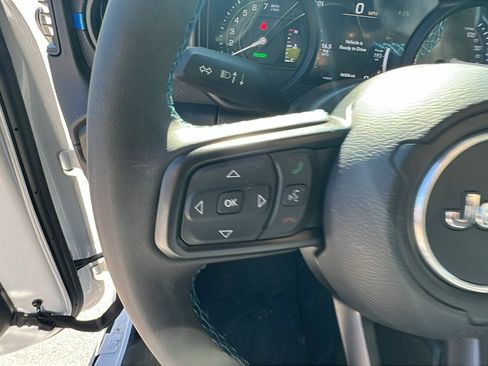 Used 2025 Jeep Wrangler Unlimited Rubicon 4xe w/ Convenience Group image 26