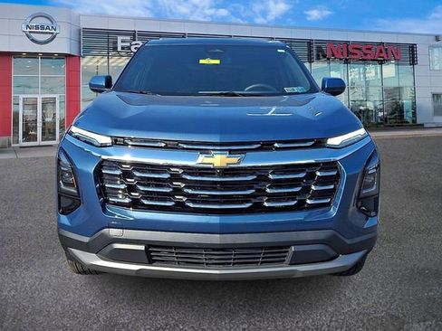 Used 2026 Chevrolet Equinox LT image 2