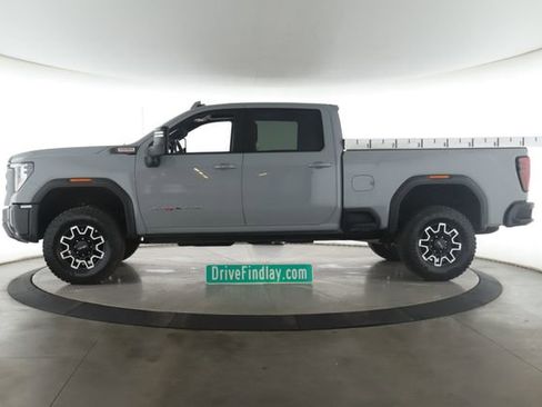 Used 2024 GMC Sierra 2500 AT4X AWD/4WD image 9