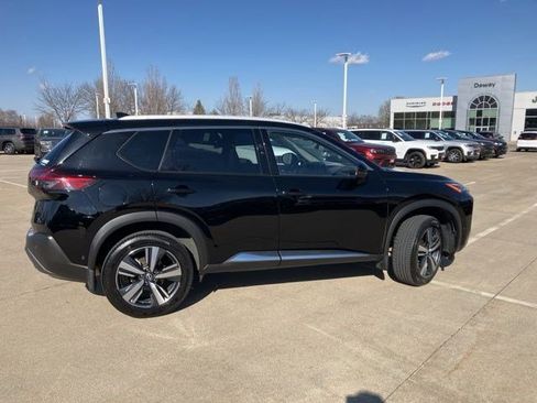 Used 2023 Nissan Rogue SL w/ SL Premium Package AWD/4WD image 5