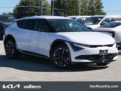 New 2025 Kia EV6 Wind