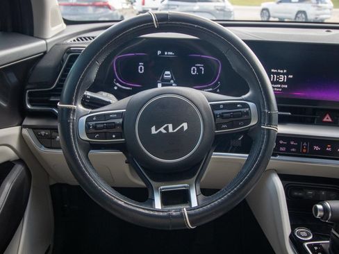 Used 2025 Kia Sportage EX FWD image 24