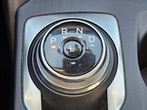 Used 2025 Ford Escape Platinum AWD/4WD image 29