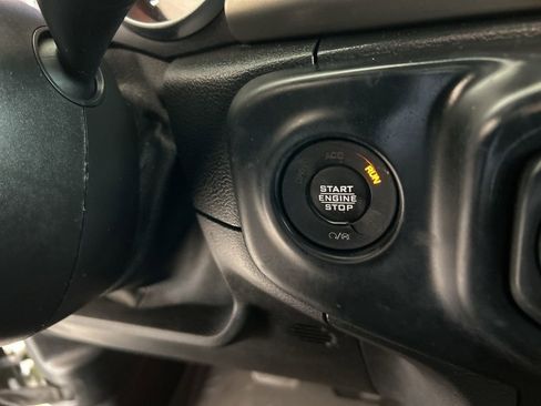 Used 2021 Jeep Wrangler Unlimited Sport image 43