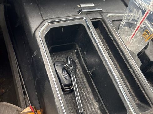 Used 2018 Ford F150 XLT w/ Equipment Group 302A Luxury AWD/4WD image 14