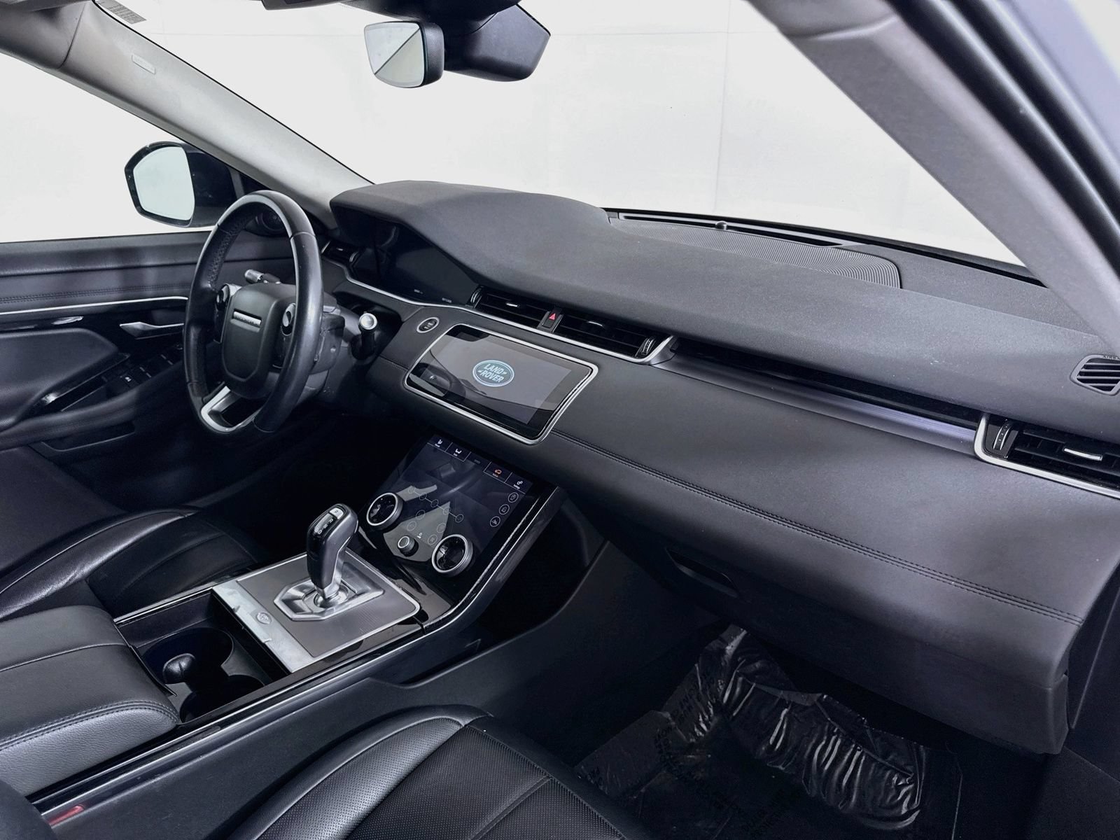 Used 2020 Land Rover Range Rover Evoque SE AWD/4WD image 27