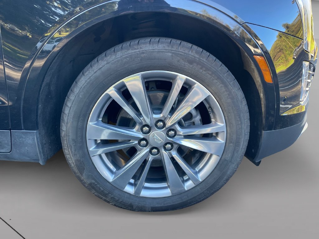 Certified 2023 Cadillac XT5 Premium Luxury w/ Technology Package AWD/4WD image 9