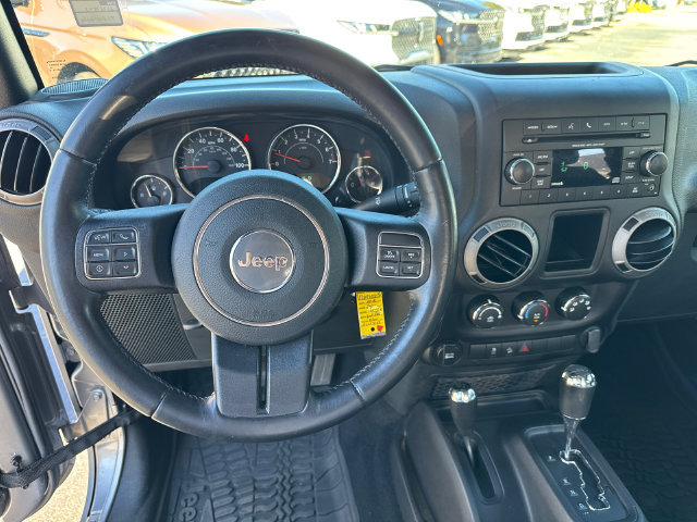 Used 2016 Jeep Wrangler Sport w/ Connectivity Group AWD/4WD image 17