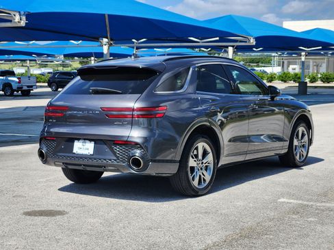 Used 2022 Genesis GV70 3.5T Sport w/ Sport Advanced Package AWD/4WD image 5