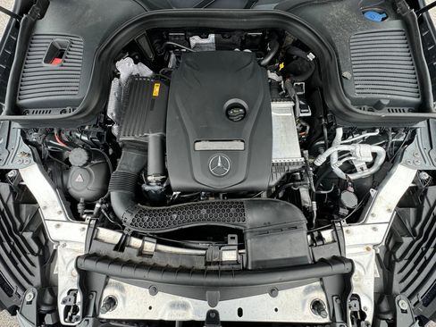 Used 2019 Mercedes-Benz GLC 300 4MATIC image 15