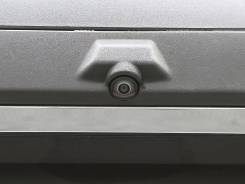 Used 2021 Ford F250 Lariat w/ Tremor Off-Road Package image 40