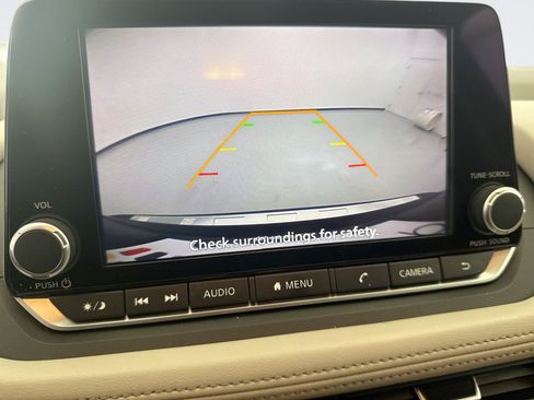 Used 2023 Nissan Rogue SV AWD/4WD image 15