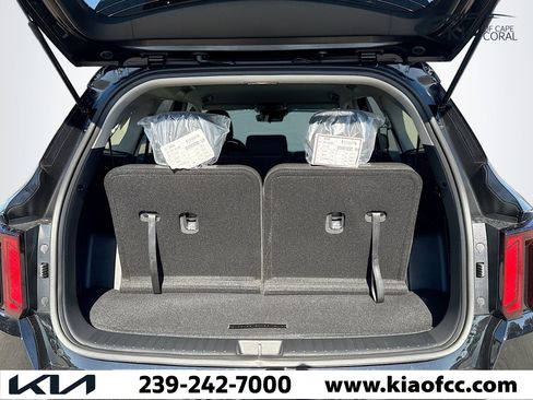 New 2026 Kia Sorento LX FWD image 11