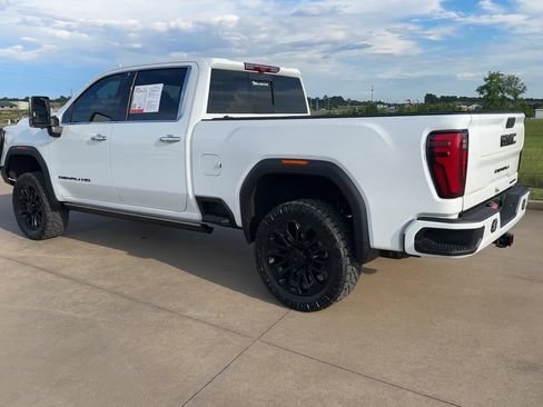 Used 2025 GMC Sierra 2500 Denali Ultimate AWD/4WD image 7
