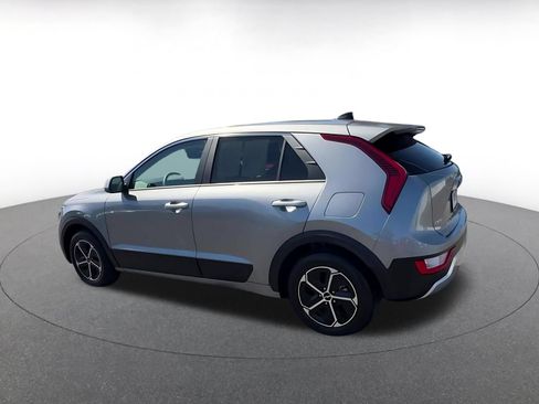 Used 2026 Kia Niro LX FWD image 10