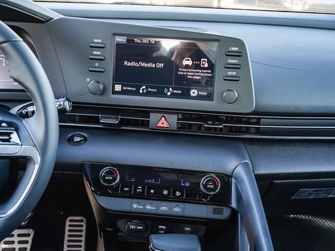 New 2025 Hyundai Elantra Sport image 15