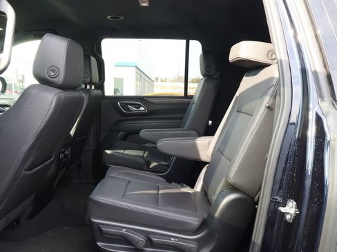 Certified 2024 Chevrolet Suburban Z71 w/ Off-Road Capability Package image 30