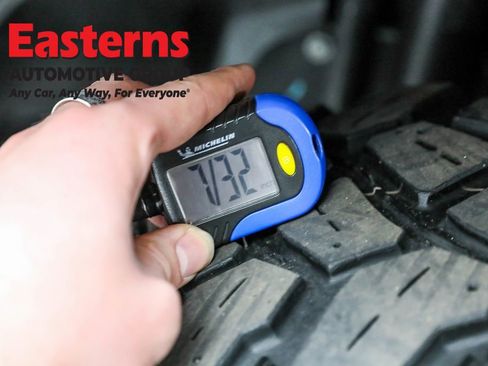 Used 2023 Jeep Wrangler Unlimited w/ Dual Top Group image 26