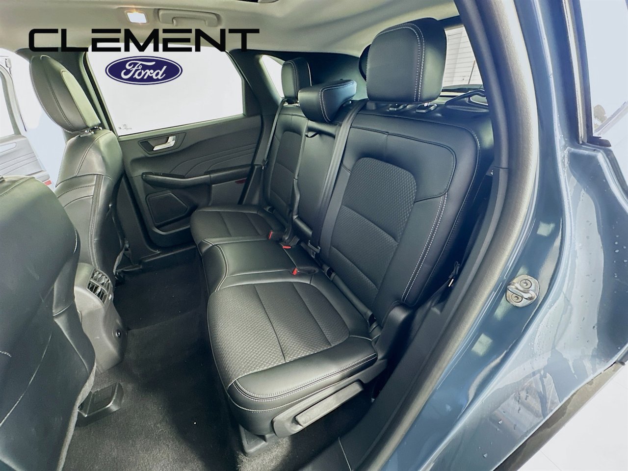 New 2025 Ford Escape SE FWD image 29