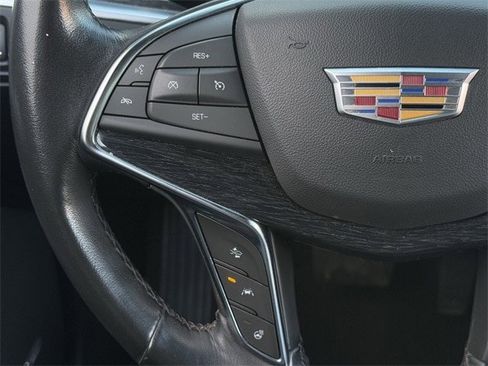 Used 2022 Cadillac XT5 Premium Luxury image 13