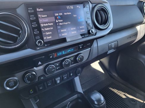 Used 2021 Toyota Tacoma TRD Off-Road w/ TRD Premium Off Road Package image 21