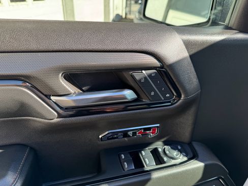 Used 2024 GMC Sierra 1500 AT4 w/ Technology Package image 16