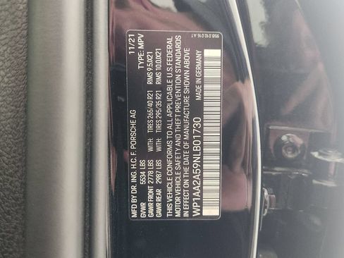 Used 2022 Porsche Macan AWD/4WD image 35