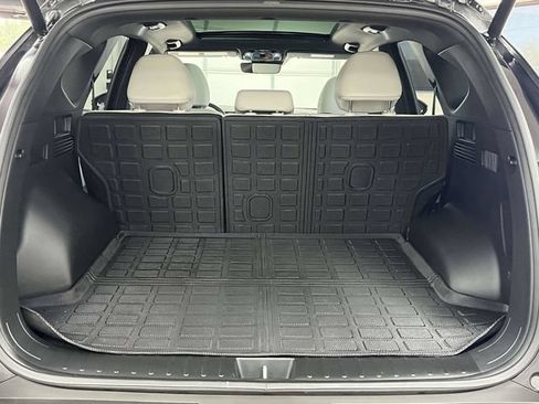 Certified 2025 Hyundai Tucson Limited AWD/4WD image 26