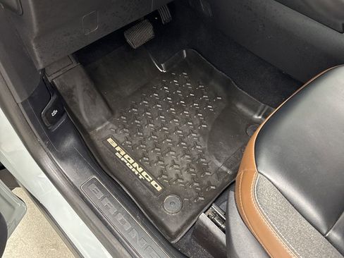 Used 2024 Ford Bronco Sport Outer Banks w/ Tech Package image 16