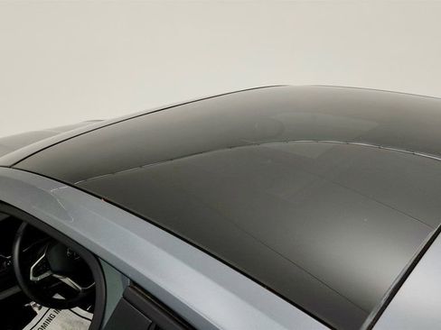 Used 2023 Volkswagen Jetta SE w/ Panoramic Sunroof Package FWD image 6