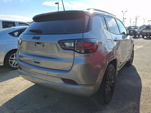 Used 2023 Jeep Compass High Altitude AWD/4WD image 4