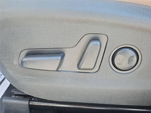 Used 2018 Hyundai Tucson Sport FWD image 11