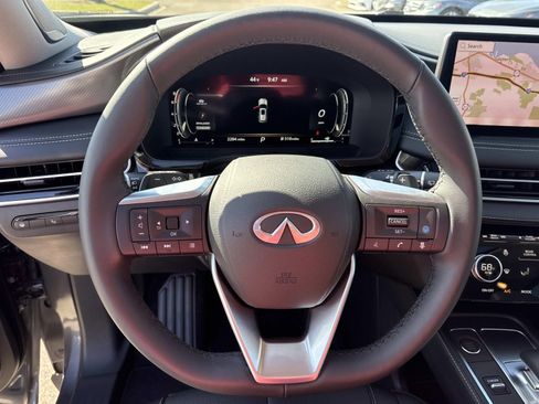 Certified 2025 INFINITI QX60 Luxe w/ Vision Package image 24