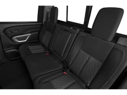 Used 2021 Nissan Titan SV w/ SV Convenience Package RWD image 17
