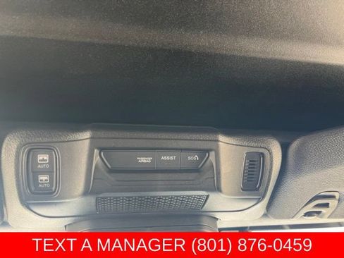 Used 2024 Jeep Wrangler High Altitude AWD/4WD image 31
