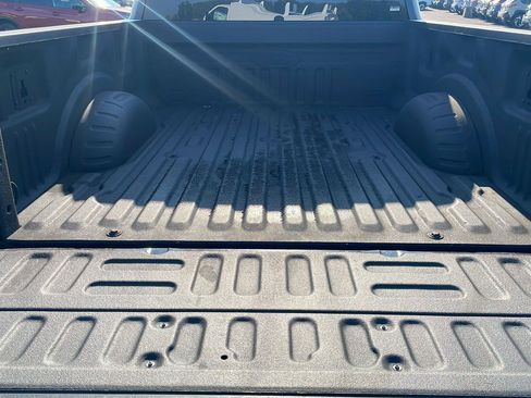 Used 2019 Ford F250 XLT w/ XLT Premium Package AWD/4WD image 33