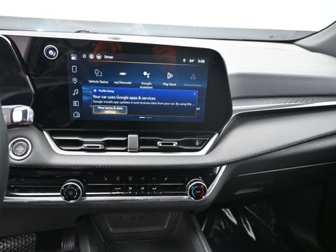 Used 2025 Chevrolet Equinox LT image 18