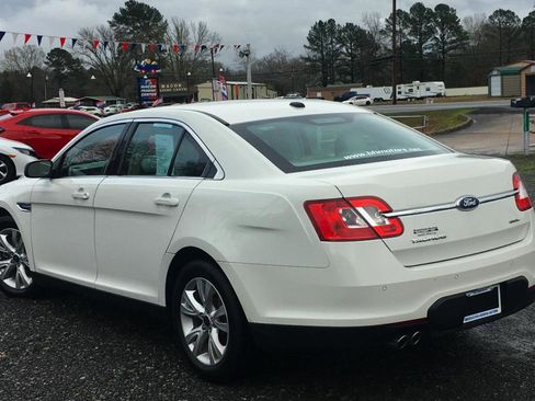 Used 2011 Ford Taurus SEL w/ 201A Rapid Spec Order Code image 3
