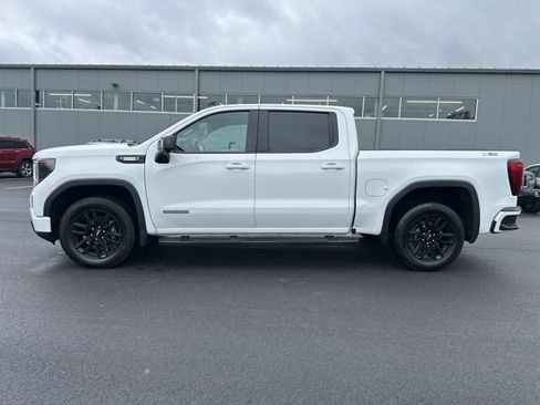 Used 2022 GMC Sierra 1500 Elevation w/ Elevation Premium Package AWD/4WD image 2