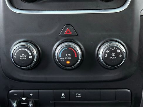 Used 2021 RAM 1500 Tradesman w/ Chrome Appearance Group image 44