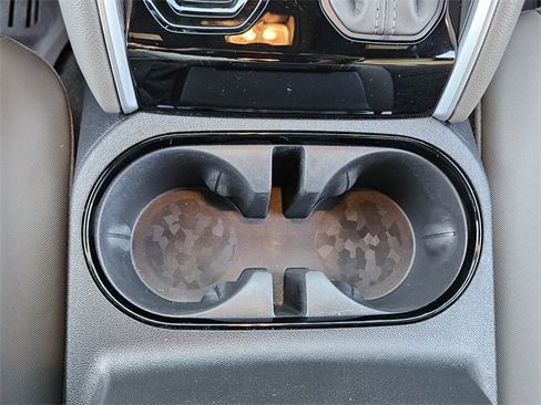 Used 2024 Chevrolet Colorado ZR2 w/ Technology Package image 19