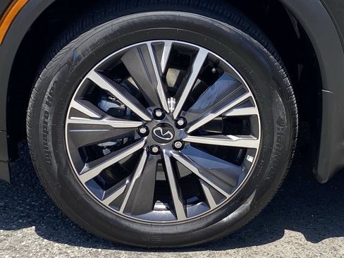 Certified 2026 INFINITI QX60 Luxe FWD image 8
