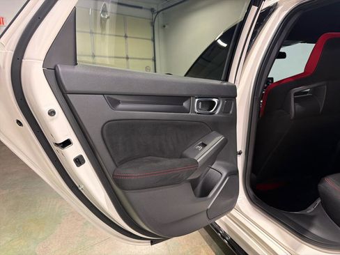 Used 2023 Honda Civic Type R image 23