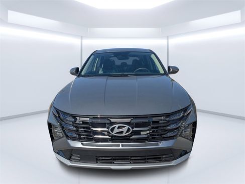 New 2026 Hyundai Tucson SE image 8