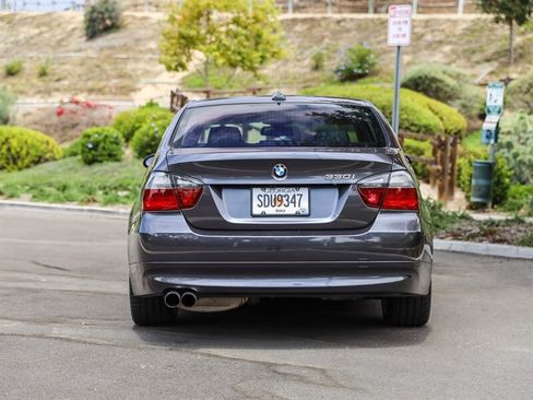 Used 2006 BMW 330i Sedan RWD image 4