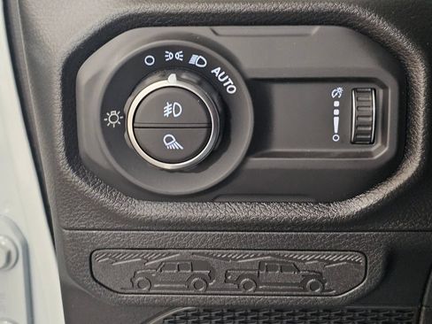 New 2026 Jeep Gladiator Sport AWD/4WD image 26
