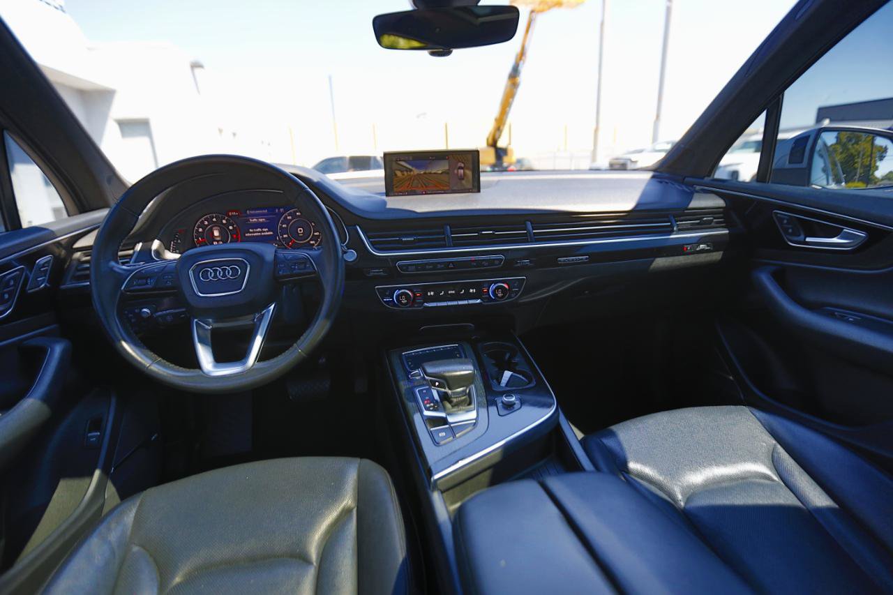 Used 2018 Audi Q7 3.0T Prestige AWD/4WD image 14